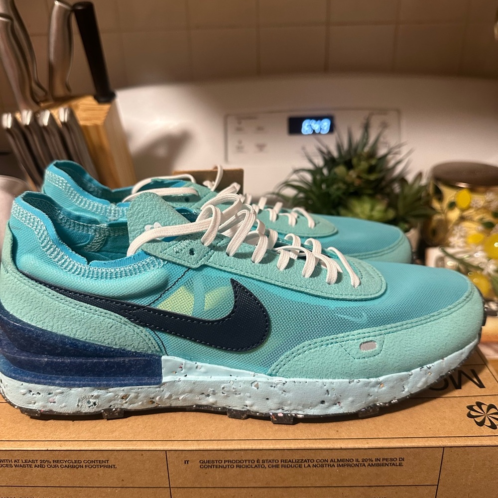 Nike Waffle One Aqua & Navy Recycled material Athletic Sneakers